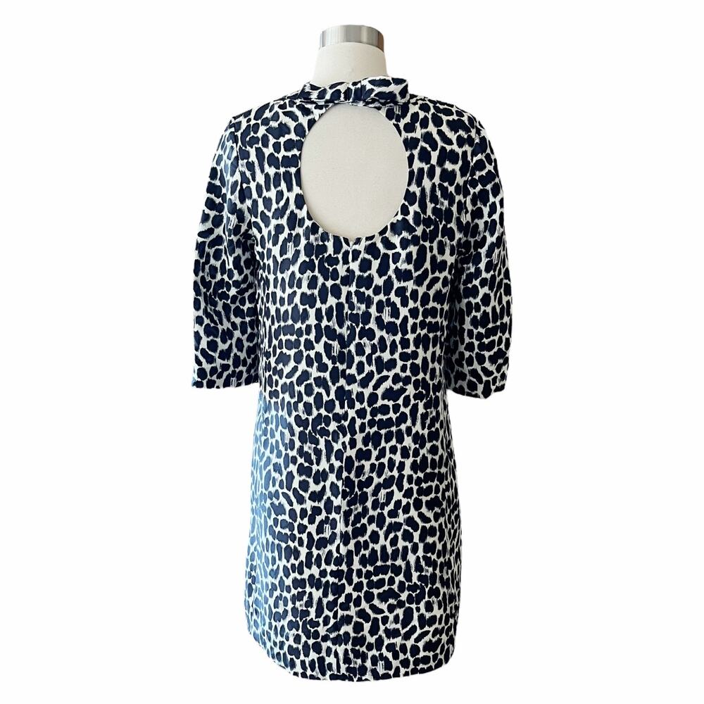 KATE SPADE Silk Shift Dress Animal Print Short Sleeves Crew Neck Size 4 EUC - Picture 9 of 9